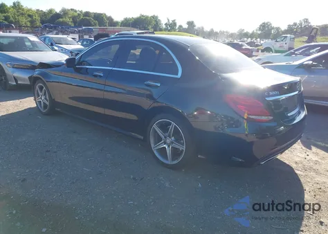 2015 Mercedes-Benz C 300 4Matic/Luxury 4Matic/Sport 4Matic from USA, damaged, VIN 55SWF4KB5FU015388